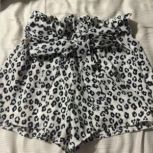 Altar’d state dress shorts